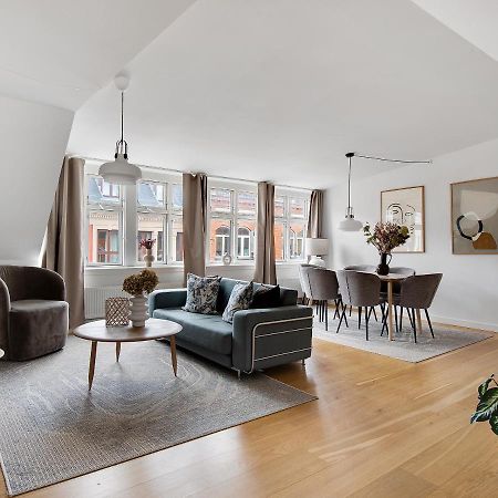 Sanders Leaves - Precious Two-Bedroom Penthouse In Downtown Copenhagen Exterior photo