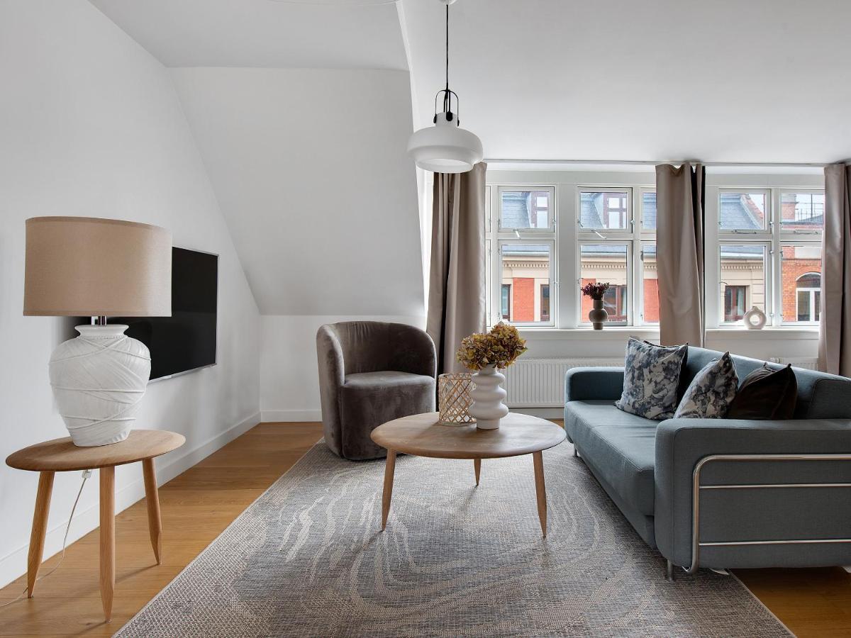Sanders Leaves - Precious Two-Bedroom Penthouse In Downtown Copenhagen Exterior photo